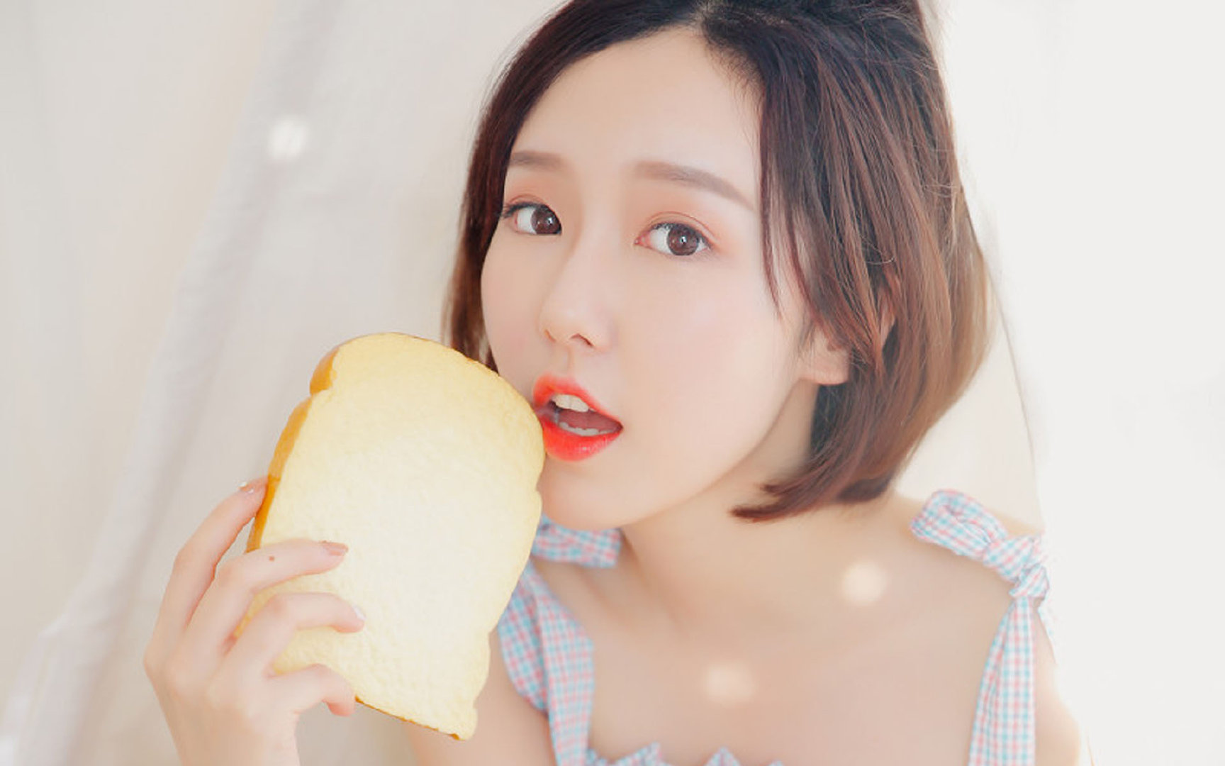 开云官方网页登录-麦克沃伊带伤出战依旧夺牌，麦克埃沃伊